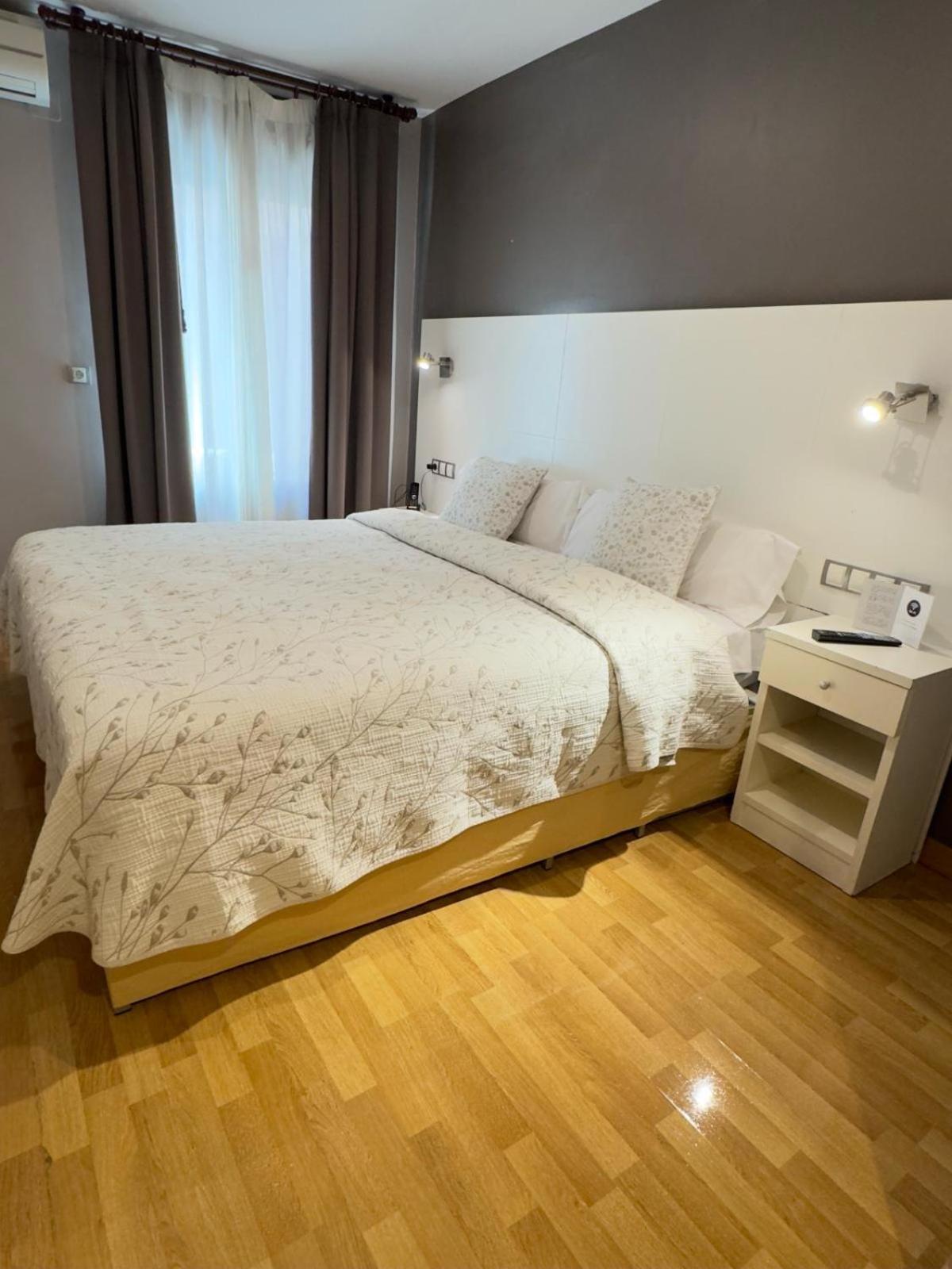Hotel El Acebo جاكا المظهر الخارجي الصورة