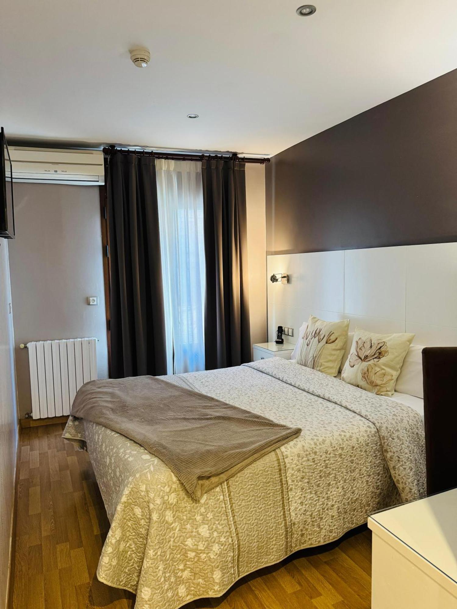 Hotel El Acebo جاكا المظهر الخارجي الصورة