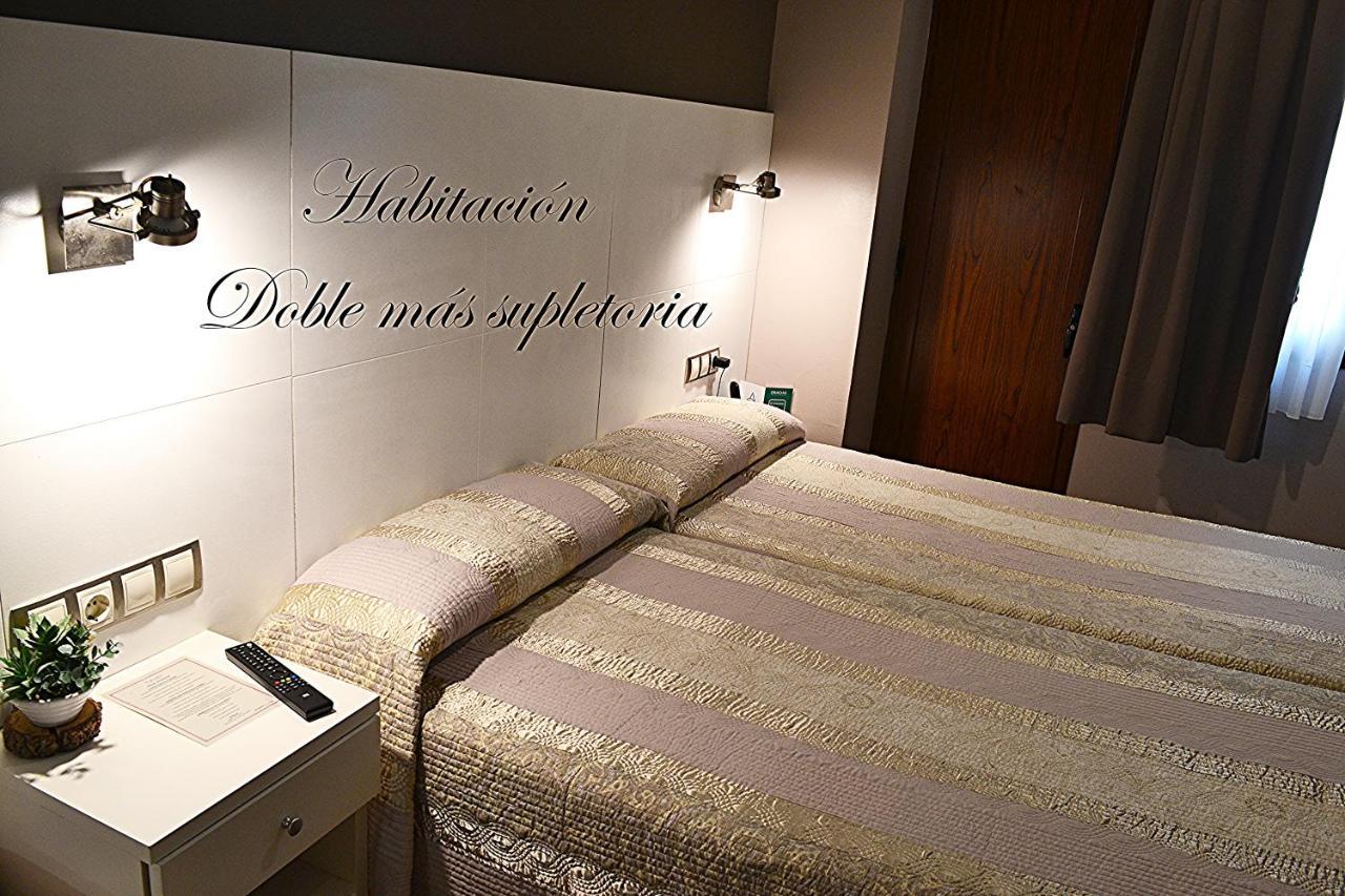 Hotel El Acebo جاكا المظهر الخارجي الصورة
